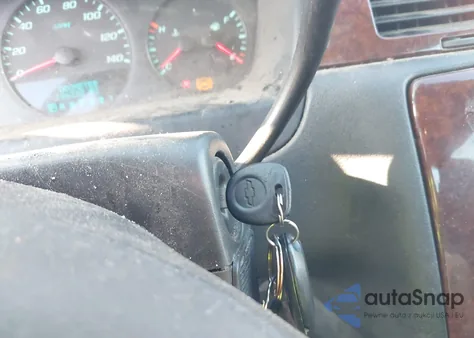 2010 Chevrolet Impala Ls z USA, uszkodzony, nr VIN 2G1WA5EK8A1260112